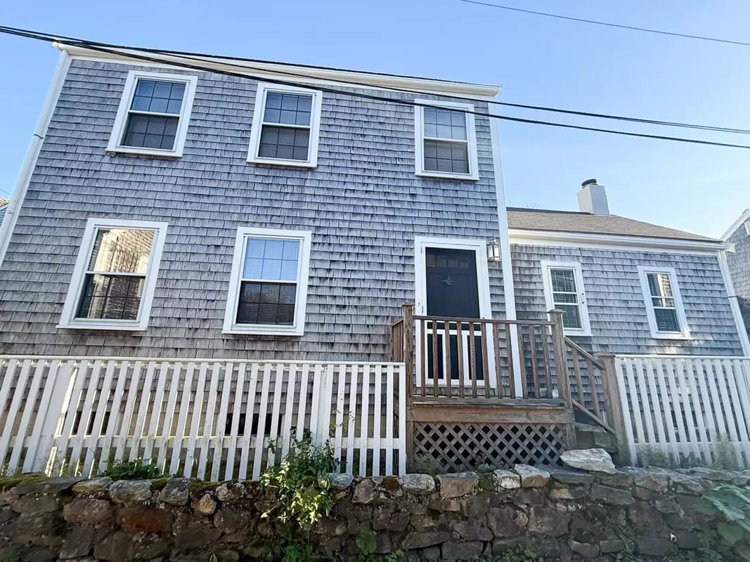 10 Hillers Lane, Nantucket , MA — main photo