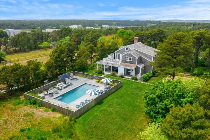 Stunning Cisco Estate