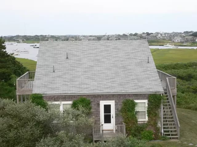 4 bedroom home on Smiths Point in Madaket