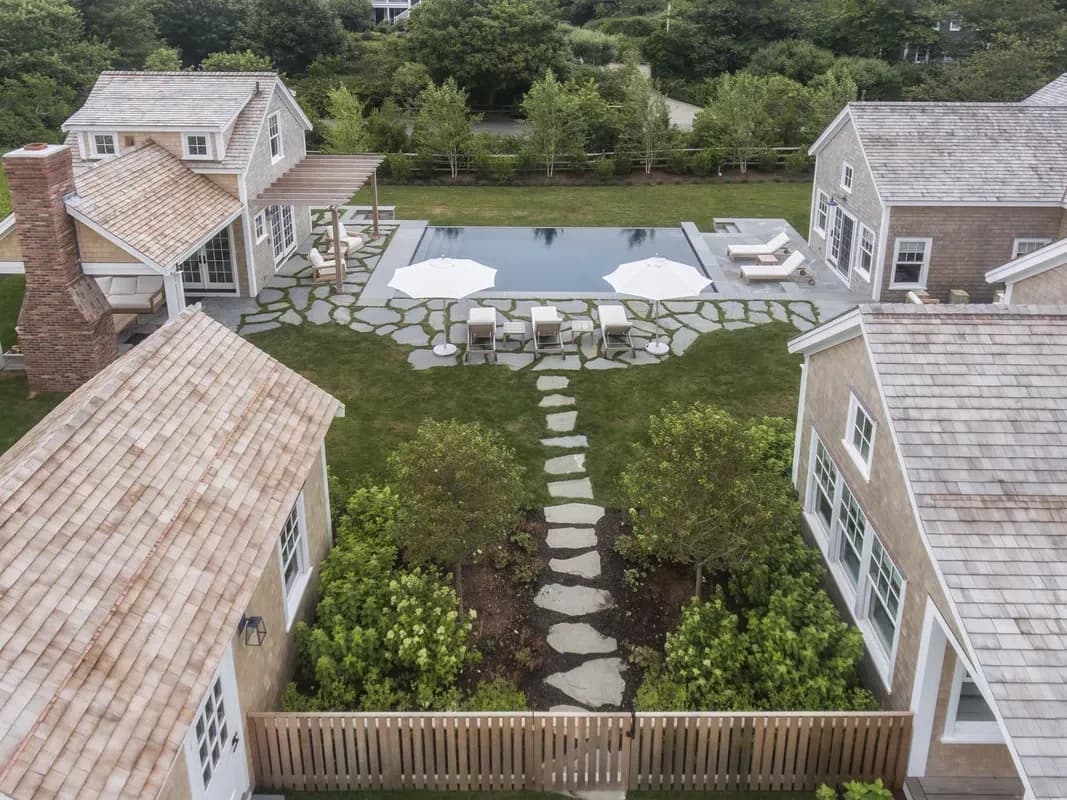 Newly Built Cliff Haven with Designer Touches — photo 5