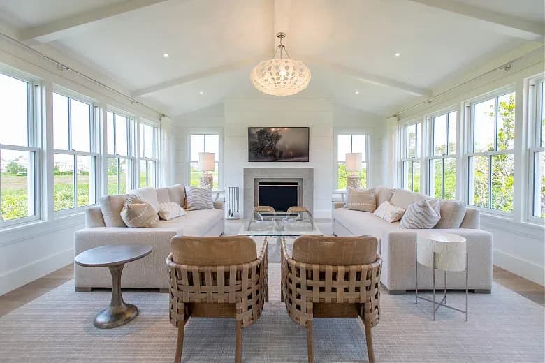 Nantucket Rental, Brant Point Iconic Blue Shutters Home in Brant Point