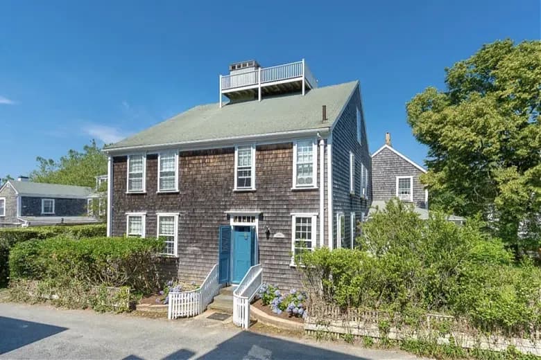 Nantucket Rental, Town The Captain Bunker House in the Heart of Town