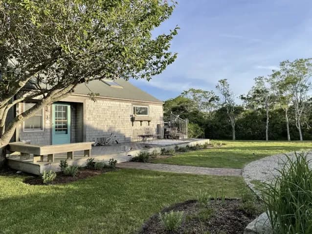 Tom nevers upside down style home with plenty of privacy