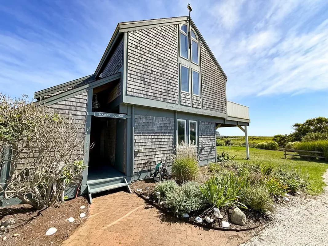 Upside down style house with spectacular ocean views — photo 2
