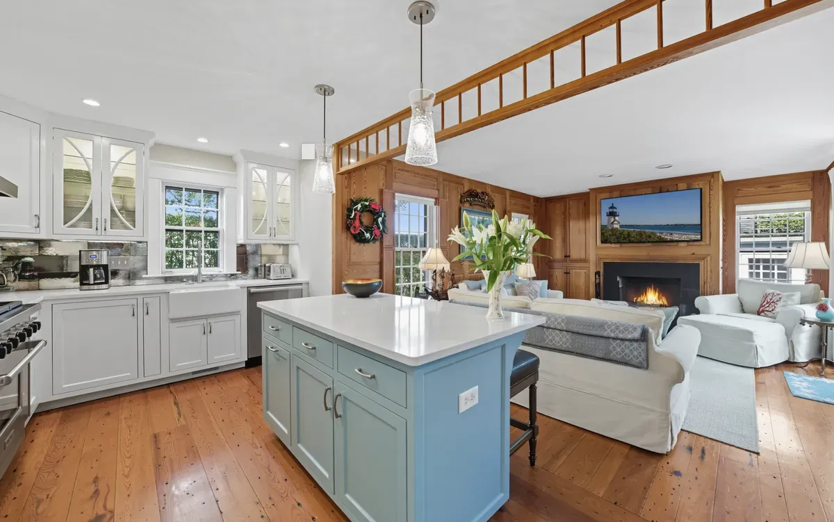 Elegant family home off upper Main Street — photo 5
